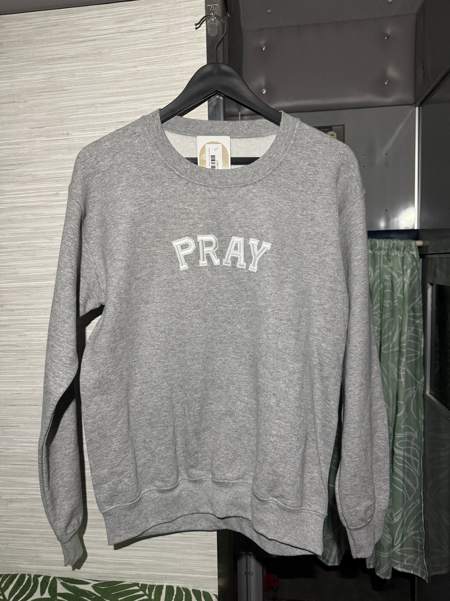 Pray Crew (Gray)