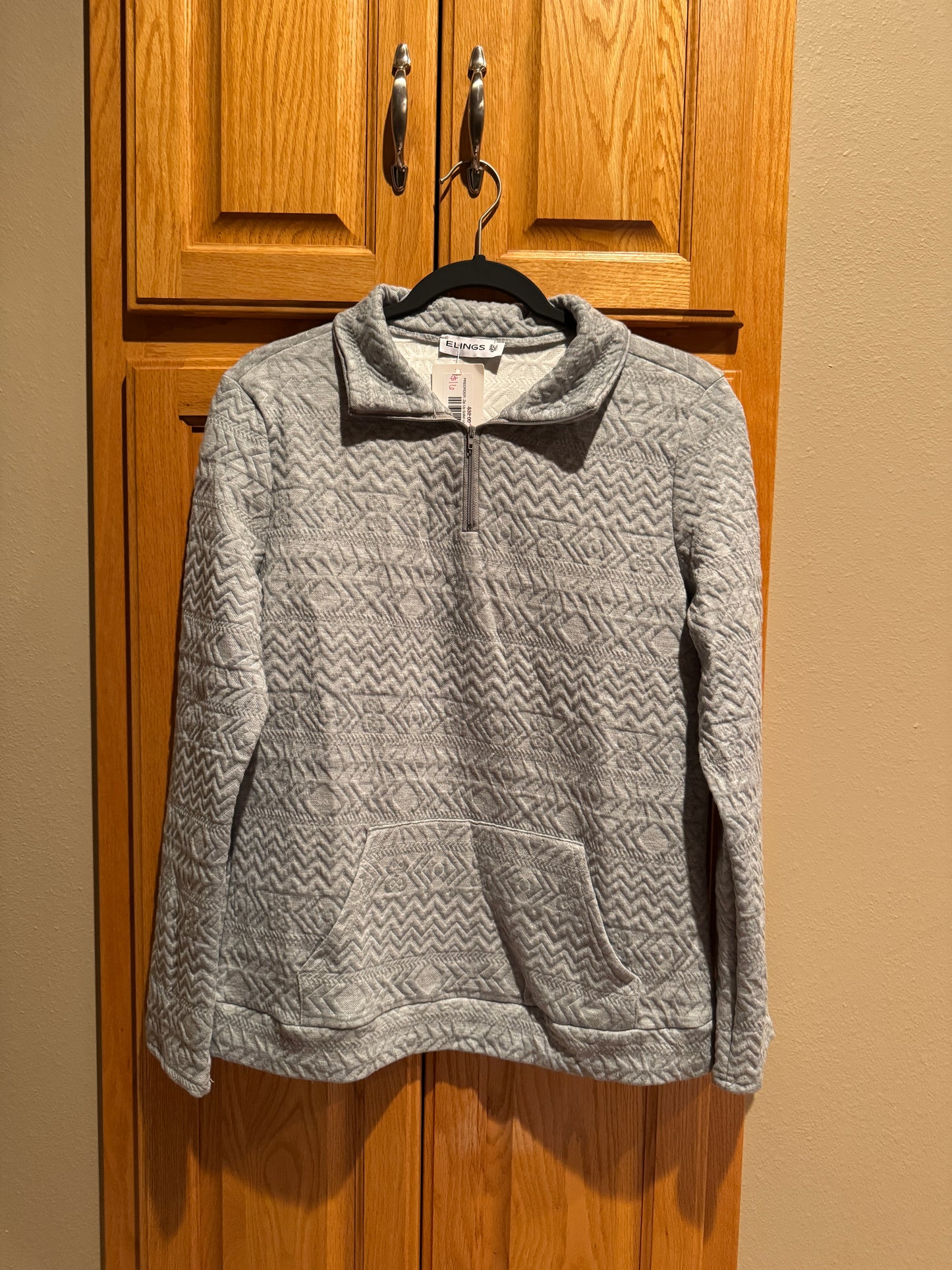 Quarter Zip- SIZE SMALL