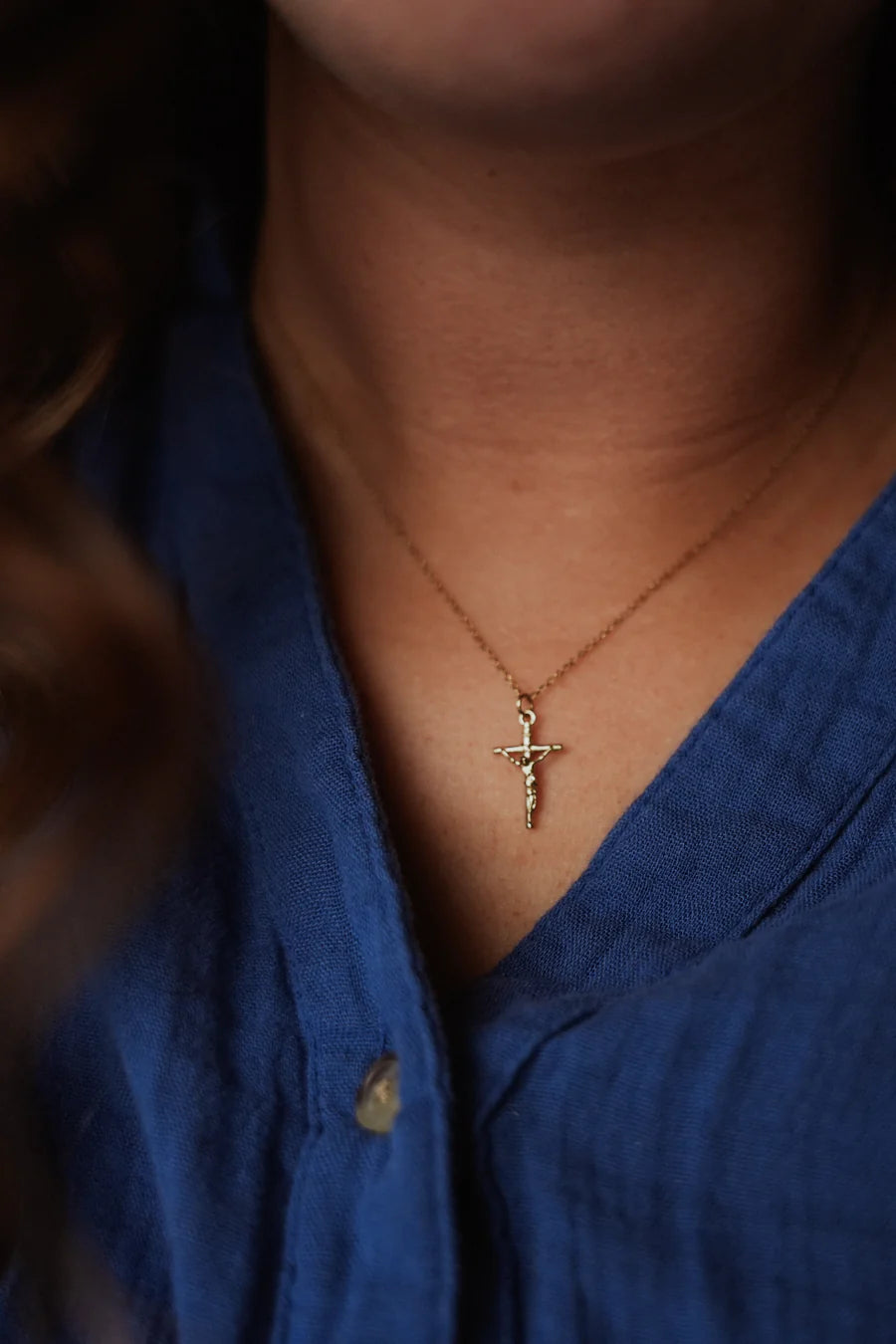 PREORDER: Crucifix Necklace (Gold or Silver)