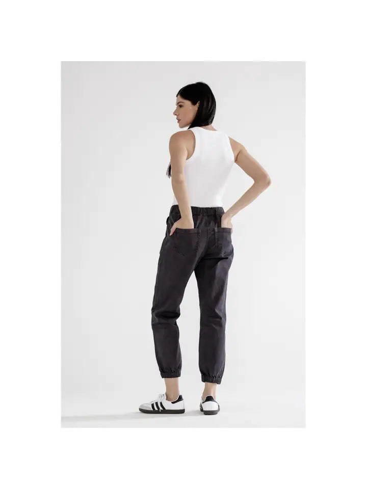 PREORDER: High Rise Jogger Crop