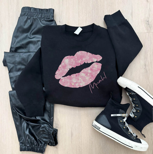 PREORDER: Sparkle kiss basic sweatshirt